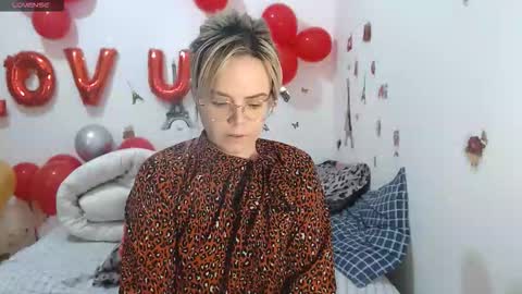 Stephanie   online show from 02-23-26, 11:07