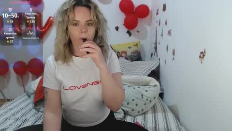 Stephanie   online show from 04-02-26, 10:24