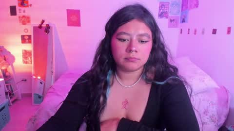 Stephanie  online show from 01-15-25, 05:08