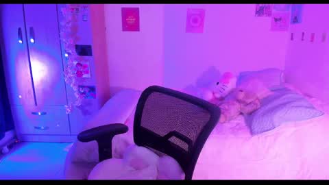 Stephanie  online show from 02-17-25, 12:54