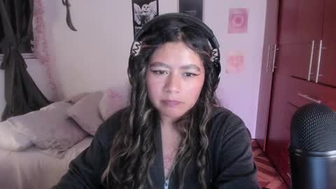 Stephanie  online show from 12-18-25, 01:55