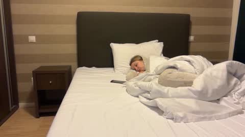 Snapshot of stephany333 chatting on 12-13-25, 07:53 Stephany online show from 12-13-25, 07:53