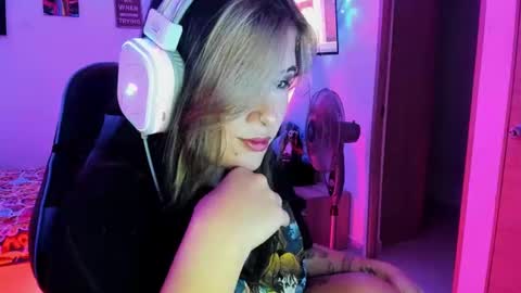 Stephany  independient model  online show from 01-28-25, 04:18