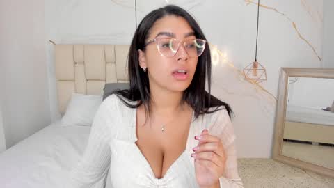 Snapshot of stephanysc chatting on 01-24-25, 09:47 Stefanny online show from 01-24-25, 09:47