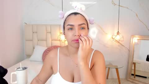 Snapshot of stephanysc chatting on 03-05-25, 10:43 Stefanny online show from 03-05-25, 10:43