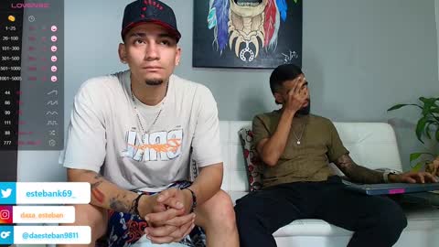 Snapshot of stephenbrown_ chatting on 12-04-24, 08:07    ................     online show from 12-04-24, 08:07