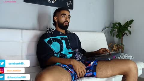 Snapshot of stephenbrown_ chatting on 12-26-24, 02:44    ................     online show from 12-26-24, 02:44