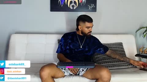 Snapshot of stephenbrown_ chatting on 12-28-24, 05:44    ................     online show from 12-28-24, 05:44