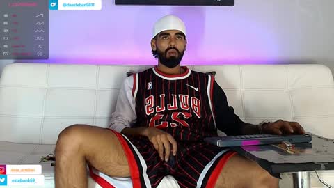 Snapshot of stephenbrown_ chatting on 01-08-25, 06:52    ................     online show from 01-08-25, 06:52