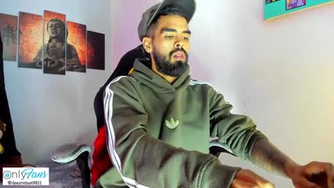 Snapshot of stephenbrown_ chatting on 01-10-25, 06:31    ................     online show from 01-10-25, 06:31