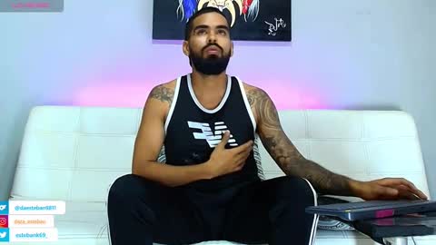 Snapshot of stephenbrown_ chatting on 02-12-25, 03:29    ................     online show from 02-12-25, 03:29