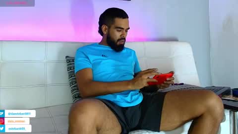 Snapshot of stephenbrown_ chatting on 02-12-25, 06:40    ................     online show from 02-12-25, 06:40