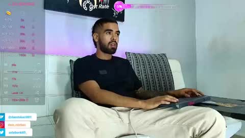 Snapshot of stephenbrown_ chatting on 02-23-25, 12:41    ................     online show from 02-23-25, 12:41