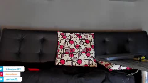 Snapshot of stephenbrown_ chatting on 03-05-25, 01:31    ................     online show from 03-05-25, 01:31