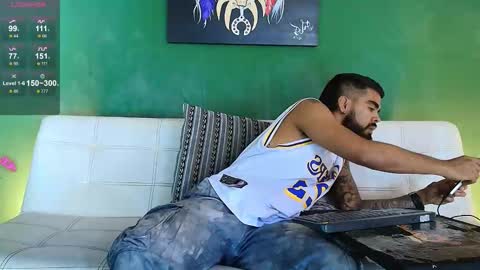    ................     online show from 12-01-25, 07:52