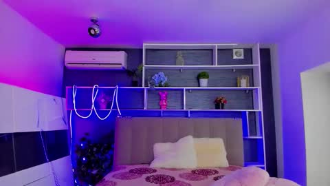 Stephie online show from 02-02-26, 06:23