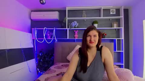 Stephie online show from 02-05-26, 06:40