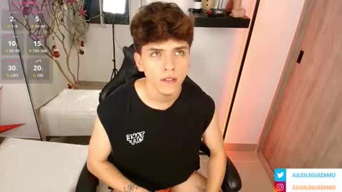 Snapshot of stev_austin_ chatting on 11-09-25, 11:47 Stev austin online show from 11-09-25, 11:47