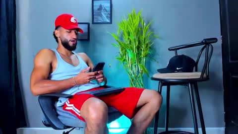 Snapshot of stev_velez chatting on 03-17-26, 03:26 Steve online show from 03-17-26, 03:26