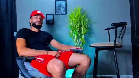 Snapshot of stev_velez chatting on 03-25-26, 08:48 Steve online show from 03-25-26, 08:48