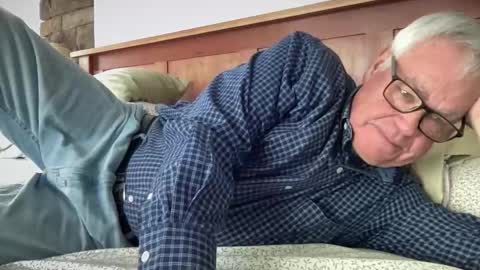 Snapshot of steve988279 chatting on 01-10-26, 07:15 Steve online show from 01-10-26, 07:15