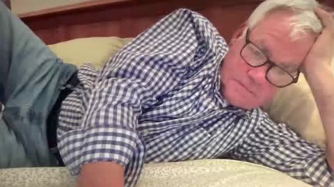 Snapshot of steve988279 chatting on 01-16-26, 01:31 Steve online show from 01-16-26, 01:31