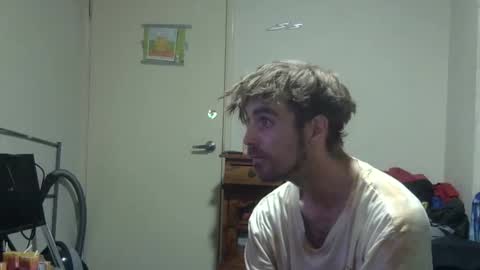 Snapshot of steveaussie chatting on 01-22-25, 08:59 Australian420 online show from 01-22-25, 08:59