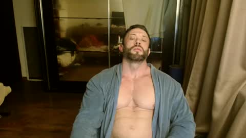 Snapshot of stevebulkzor chatting on 10-30-25, 11:05 Steve Oakenshield son of John son of Vasyl online show from 10-30-25, 11:05