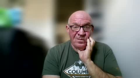 Snapshot of stevejons47 chatting on 02-10-25, 04:58 stevejons47 online show from 02-10-25, 04:58