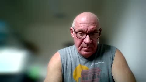 Snapshot of stevejons47 chatting on 10-06-25, 04:15 stevejons47 online show from 10-06-25, 04:15