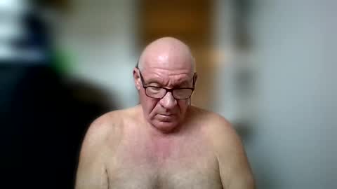 Snapshot of stevejons47 chatting on 10-07-25, 03:53 stevejons47 online show from 10-07-25, 03:53