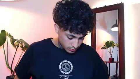 Daniel Steven Navarro online show from 03-22-26, 02:04