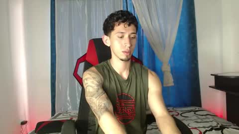 Snapshot of stevensex501 chatting on 09-21-25, 09:16 steven online show from 09-21-25, 09:16