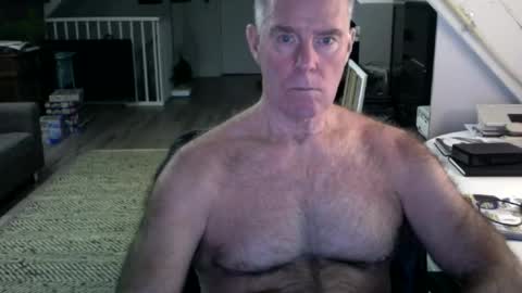 Snapshot of stevetwo chatting on 01-09-25, 03:44 stevetwo online show from 01-09-25, 03:44