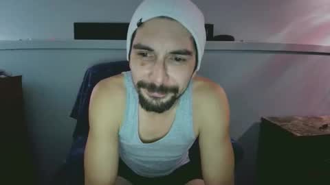 steviecombes01 online show from 01-11-26, 10:59