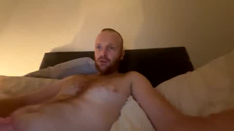 Snapshot of stevvo89 chatting on 12-21-24, 03:03 stevvo89 online show from 12-21-24, 03:03