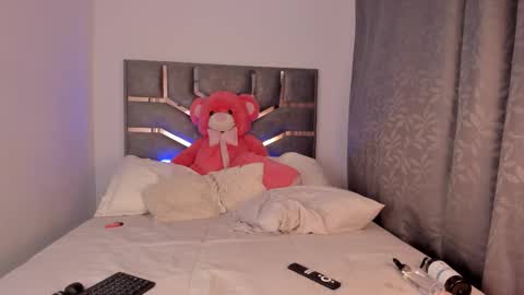 sthepie online show from 10-01-25, 07:20