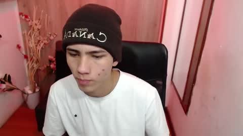 Snapshot of stich_23 chatting on 02-15-26, 01:41 Stich online show from 02-15-26, 01:41