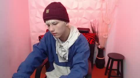 Stich online show from 06-27-26, 05:45