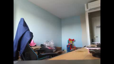 stickolive1 online show from 12-17-25, 03:18