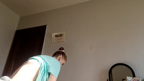 stickyredfunsize online show from 11-08-25, 02:17