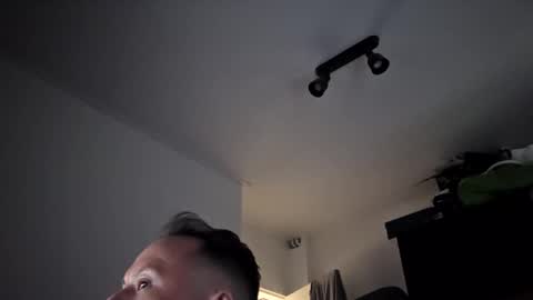 Axel online show from 03-09-25, 12:09