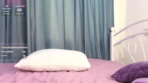 Snapshot of still__eva chatting on 10-24-25, 04:42 still__eva online show from 10-24-25, 04:42