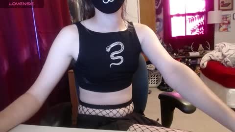 Snapshot of sting_ray111 chatting on 09-28-25, 09:42 sting_ray111 online show from 09-28-25, 09:42