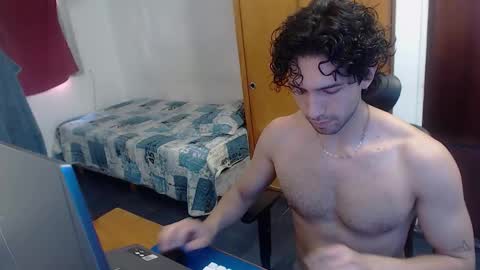 Snapshot of stivencore chatting on 03-16-26, 12:42 Stiven online show from 03-16-26, 12:42