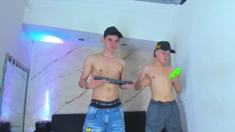 friends online show from 10-04-25, 04:21