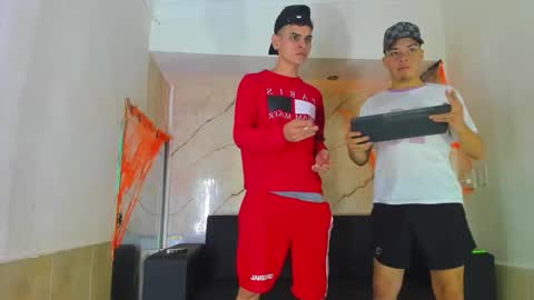 friends online show from 10-28-25, 04:49