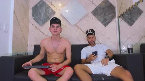 friends online show from 02-15-26, 07:51