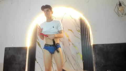 friends online show from 02-21-26, 04:35