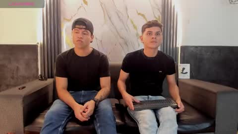 friends online show from 04-28-26, 03:33